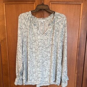 Elegant Floral Blouse - White and Gray